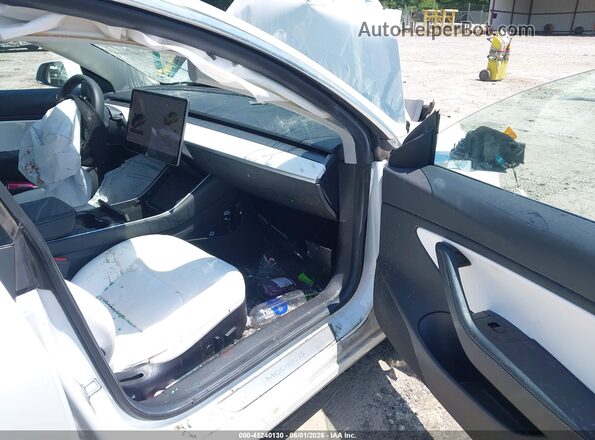 5YJ3E1EB3KF494714 2019 TESLA MODEL 3 White Սալոնի դիմացի տեսք