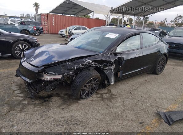 5YJ3E1EB3RF734533 2024 TESLA MODEL 3 Черный Передняя левая четверть