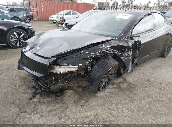 5YJ3E1EB3RF734533 2024 TESLA MODEL 3 Черный Вид спереди
