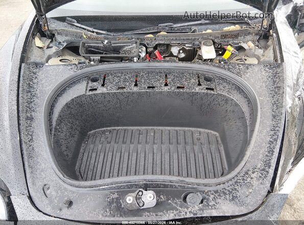 5YJ3E1EB3RF734533 2024 TESLA MODEL 3 Черный Вид сзади