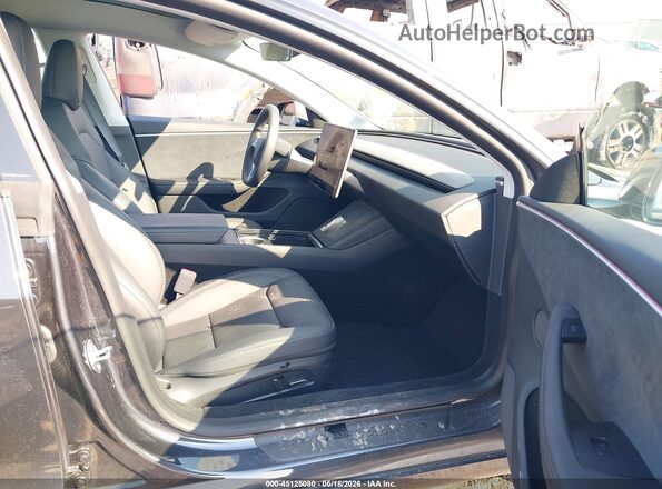 5YJ3E1EB3SF892022 2025 TESLA MODEL 3 Gray 