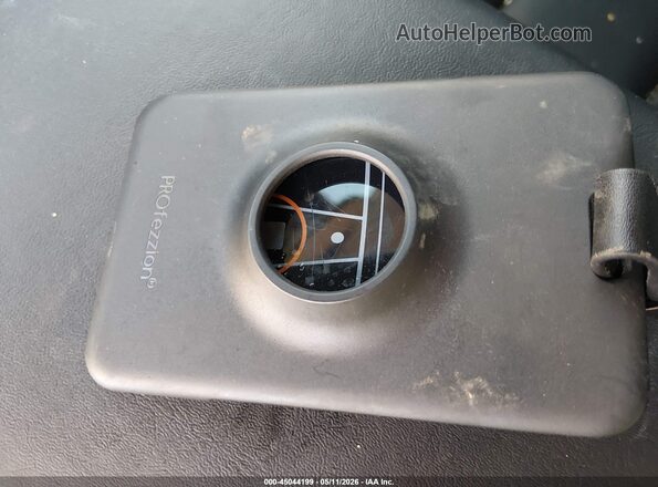 5YJ3E1EB4JF130879 2018 TESLA MODEL 3 Синий Вид панели приборов
