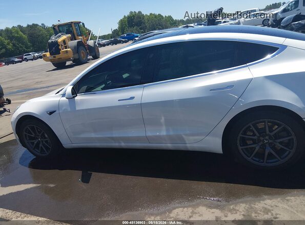 5YJ3E1EB4KF469935 2019 TESLA MODEL 3 White Widok wnętrza 360 stopni