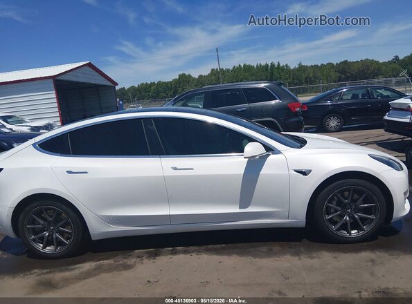 5YJ3E1EB4KF469935 2019 TESLA MODEL 3 White Widok wnętrza z tyłu