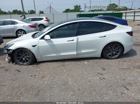 5YJ3E1EB4NF109908 2022 TESLA MODEL 3 White Սալոնի 360 աստիճան տեսք