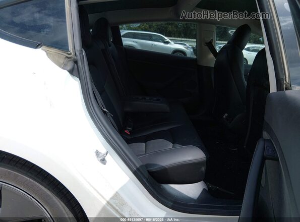 5YJ3E1EB4NF121671 2022 TESLA MODEL 3 White VIN კოდის სტიკერის ხედი