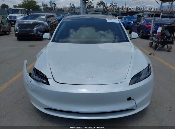 5YJ3E1EB4RF739806 2024 TESLA MODEL 3 White Dashboard view