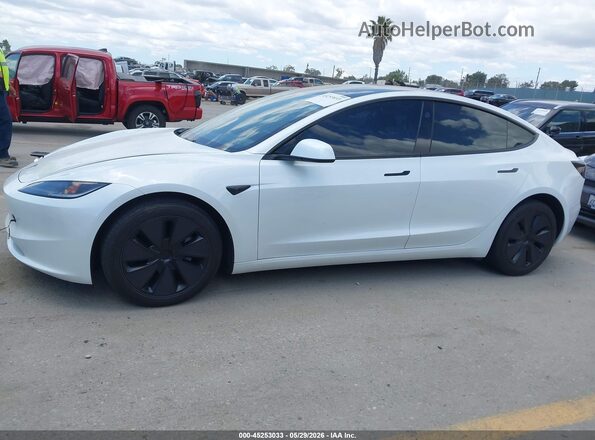 5YJ3E1EB4RF739806 2024 TESLA MODEL 3 White Rear interior view