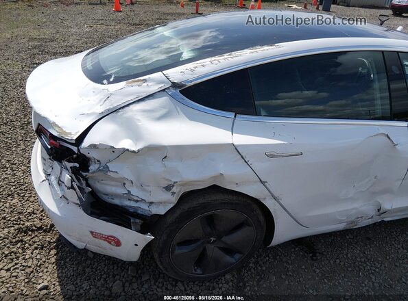 5YJ3E1EB5KF510976 2019 TESLA MODEL 3 White 