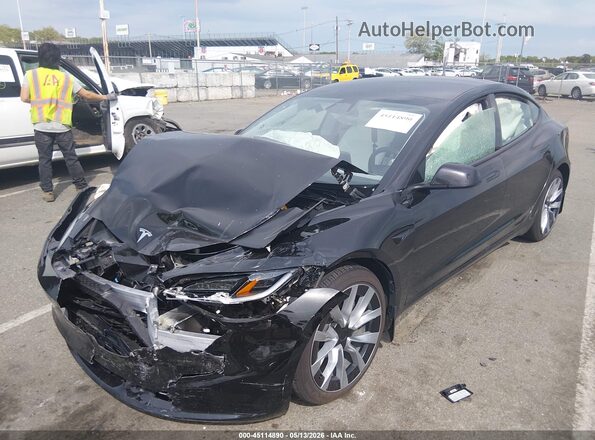 5YJ3E1EB5SF065056 2025 TESLA MODEL 3 Черный Передняя левая четверть