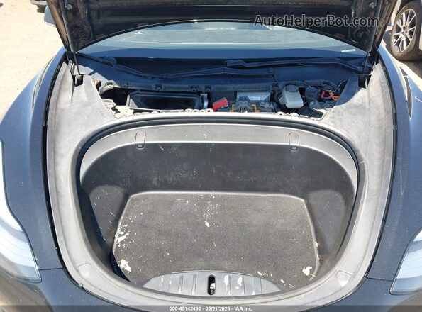 5YJ3E1EB6JF118880 2018 TESLA MODEL 3 Black Հետևի տեսք