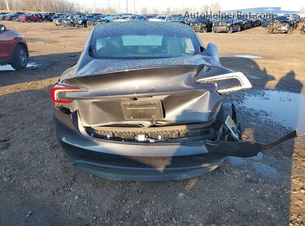 5YJ3E1EB6SF989697 2025 TESLA MODEL Gray 