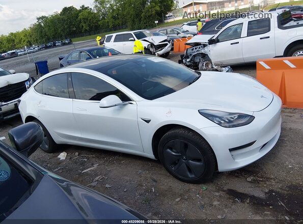 5YJ3E1EB7KF451350 2019 TESLA MODEL 3 White Widok wnętrza z tyłu
