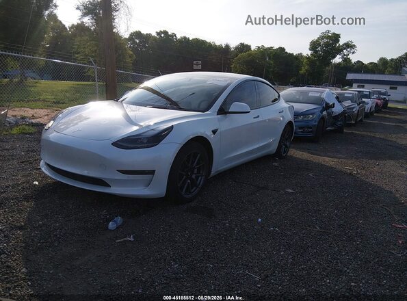 5YJ3E1EB7NF154762 2022 TESLA MODEL 3 White Առջևի ձախ երեք քառորդ տեսարան