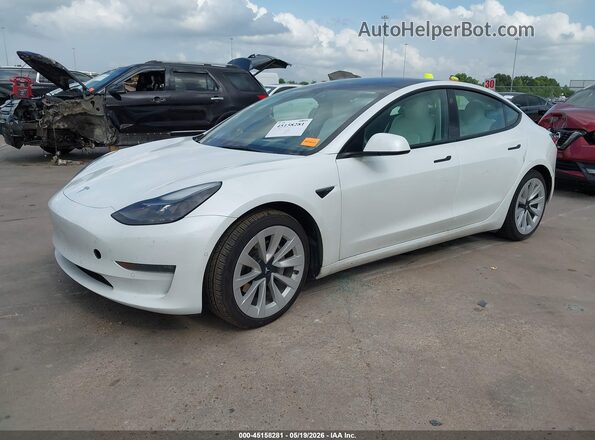 5YJ3E1EB7NF339345 2022 TESLA MODEL 3 White Vista tres cuartos delantera izquierda