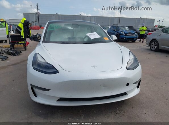 5YJ3E1EB7NF339345 2022 TESLA MODEL 3 White Vista del salpicadero