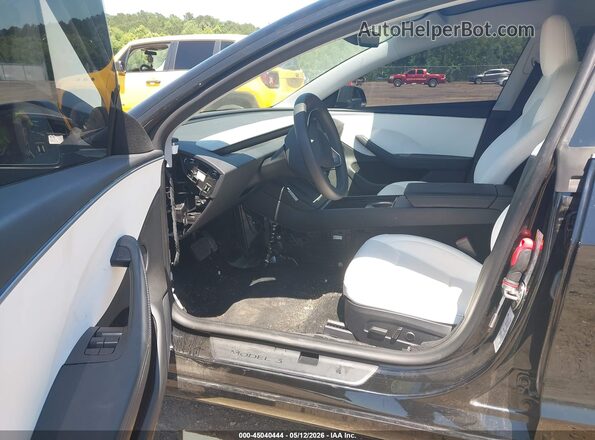 5YJ3E1EB7RF814840 2024 TESLA MODEL 3 Black Front interior view