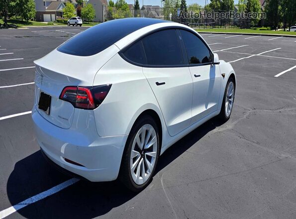 5YJ3E1EB8NF276384 2022 TESLA MODEL 3 White Вид спереду