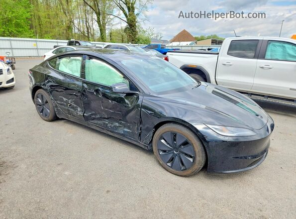 5YJ3E1EB8SF048705 2025 TESLA MODEL Черный Передняя правая четверть