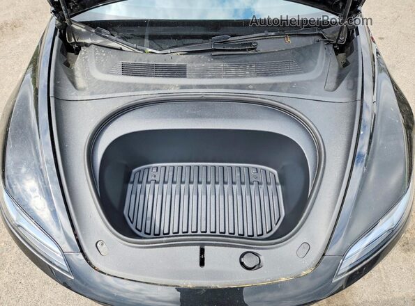 5YJ3E1EB8SF048705 2025 TESLA MODEL Черный Вид задней части салона