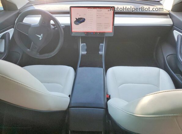 5YJ3E1EB9LF640258 2020 TESLA MODEL Blue Dashboard view