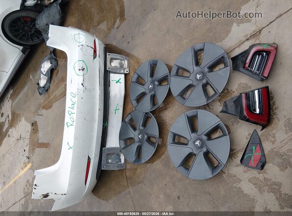 5YJ3E1EB9NF118734 2022 TESLA MODEL 3 White ხელსაწყოთა პანელის ხედი