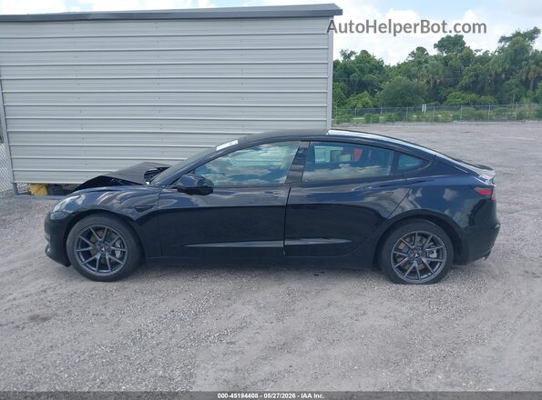 5YJ3E1EB9NF126106 2022 TESLA MODEL 3 Черный Вид задней части салона