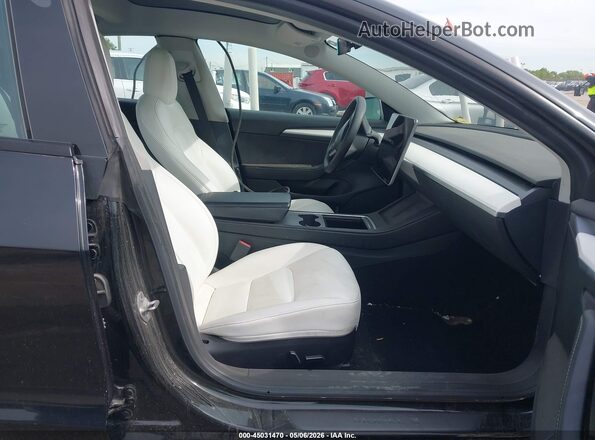 5YJ3E1EB9NF154231 2022 TESLA MODEL 3 Black Вид салону спереду