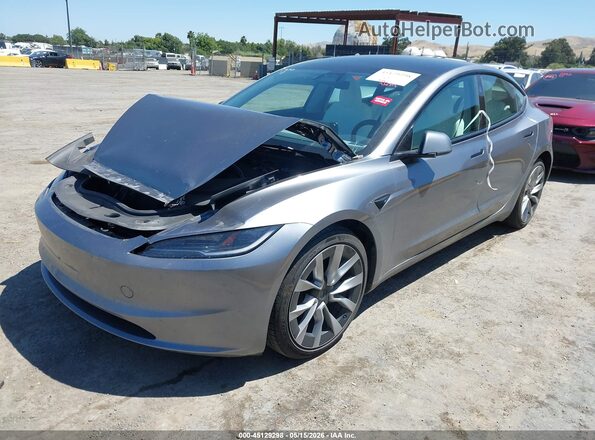 5YJ3E1EB9SF892865 2025 TESLA MODEL 3 Gray Առջևի ձախ երեք քառորդ տեսարան