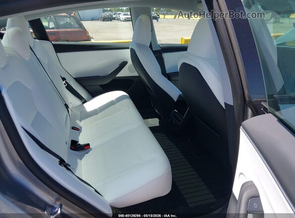 5YJ3E1EB9SF892865 2025 TESLA MODEL 3 Gray VIN կոդի պիտակի տեսք