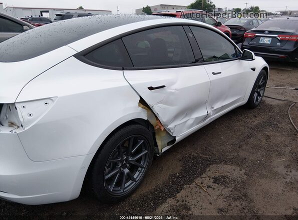 5YJ3E1EBXMF035652 2021 TESLA MODEL 3 White Դիմացի տեսք