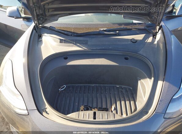 5YJ3E1EBXNF305402 2022 TESLA MODEL 3 Gray Widok z tyłu