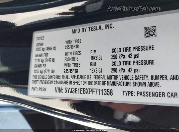 5YJ3E1EBXPF711358 2023 TESLA MODEL 3 Black Widok komory silnika