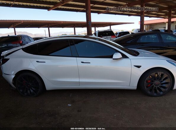 5YJ3E1ECXNF209102 2022 TESLA MODEL 3 White Вид щитка приладів