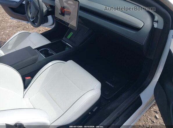 5YJ3E1ETXRF854046 2024 TESLA MODEL 3 White წინა სალონის ხედი