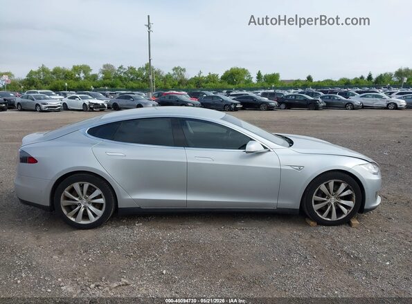5YJSA1E2XGF130207 2016 TESLA MODEL S Silver Вид задньої частини салону