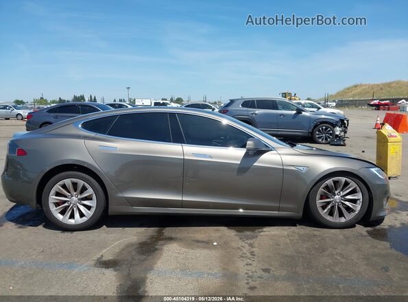 5YJSA1E40GF152931 2016 TESLA MODEL S Tan Вид задньої частини салону