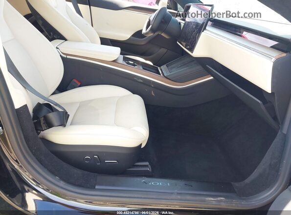 5YJSA1E53NF490913 2022 TESLA MODEL S Черный Вид салона спереди