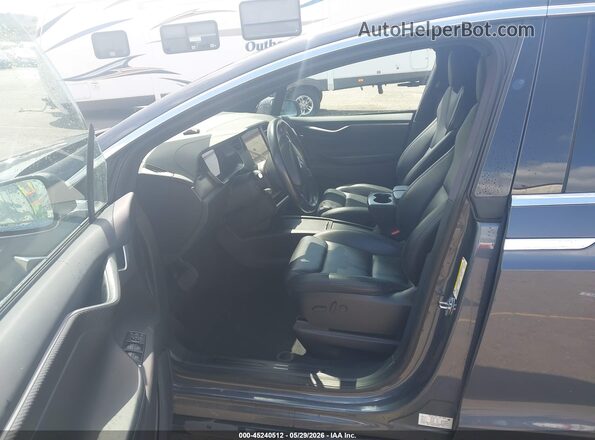 5YJXCBE24LF272844 2020 TESLA MODEL X Gray Vista interior delantera