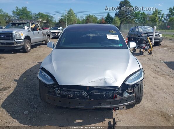 5YJXCBE28GF009147 2016 TESLA MODEL X Silver Vista interior trasera