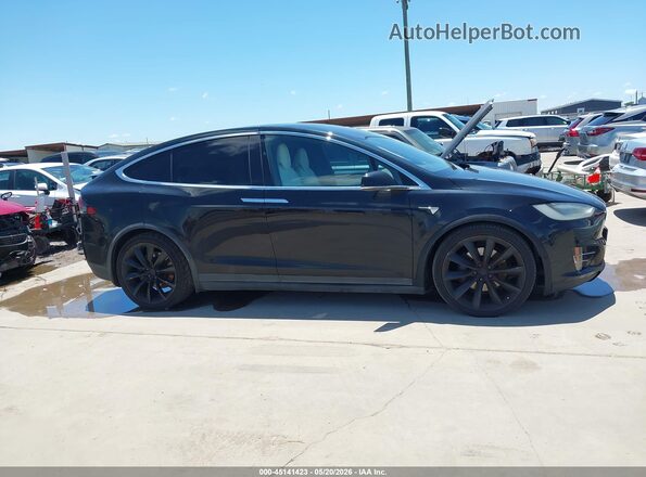 5YJXCBE2XHF068010 2017 TESLA MODEL X Black სალონის 360-გრადუსიანი ხედი