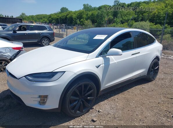 5YJXCBE2XMF323703 2021 TESLA MODEL X White Przód lewy