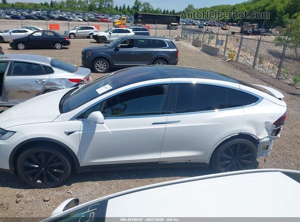 5YJXCBE2XMF323703 2021 TESLA MODEL X White Widok wnętrza 360 stopni