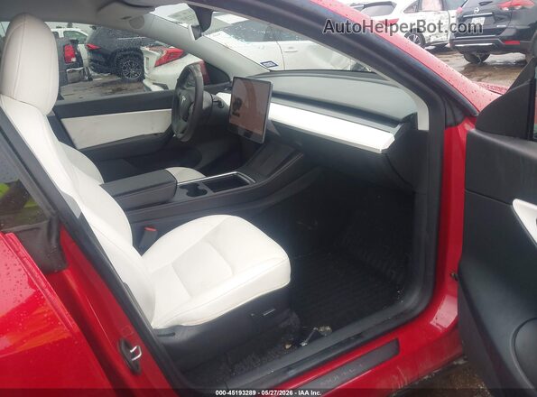 5YJYGAEE6MF201417 2021 TESLA MODEL Y Red Front interior view