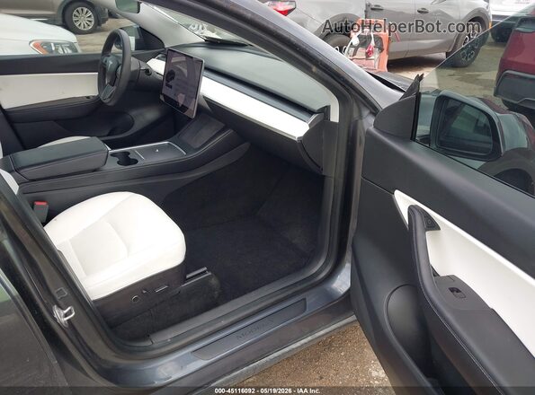 5YJYGDED6MF123312 2021 TESLA MODEL Y Серебряный Вид салона спереди