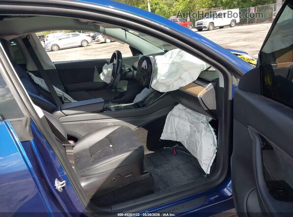 5YJYGDED8MF118242 2021 TESLA MODEL Y Синий Вид салона спереди