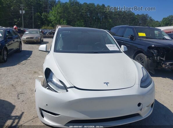 5YJYGDEE0MF068395 2021 TESLA MODEL Y White Առջևի վահանակի տեսք
