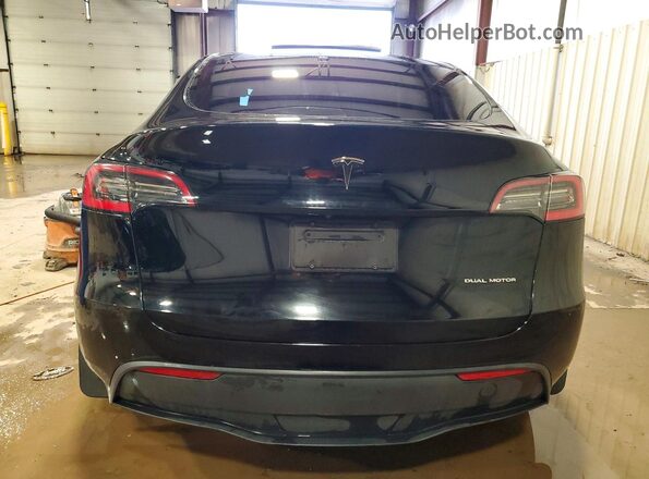 5YJYGDEE0MF076562 2021 TESLA MODEL Black Հետևի տեսք