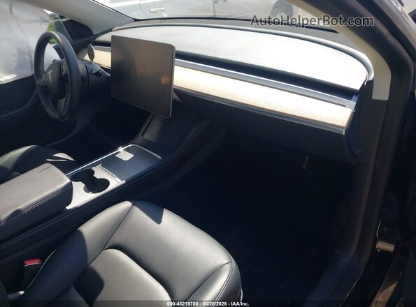5YJYGDEE0MF266281 2021 TESLA MODEL Y Black 