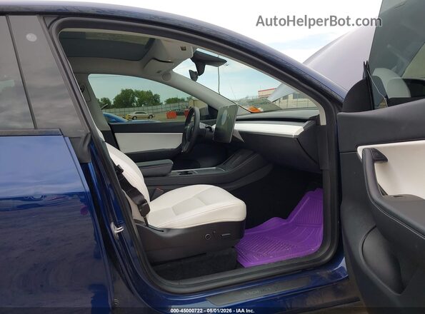 5YJYGDEE1MF141659 2021 TESLA MODEL Y Blue Front interior view
